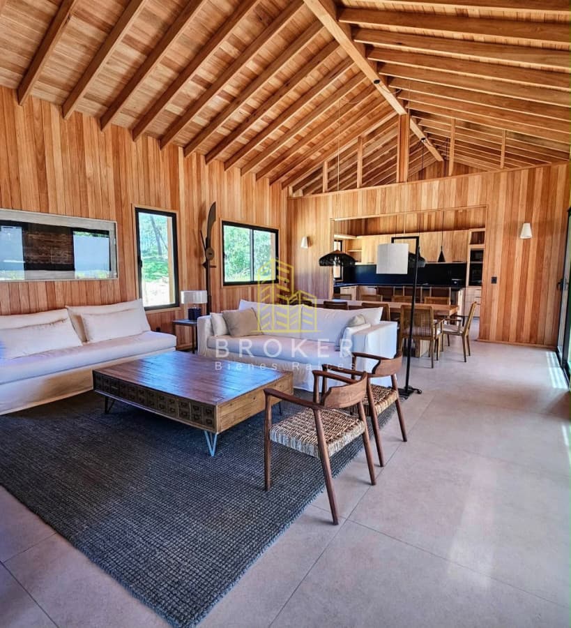 Espectacular casa en Venta y alquiler de temporada en Reserva Montoya
