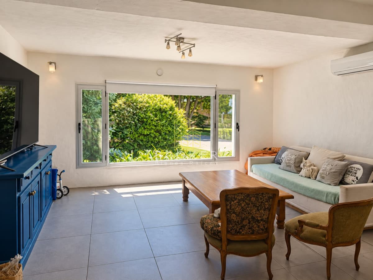 Venta Casa 5amb con vista al Golf en Golfer´s Country Club