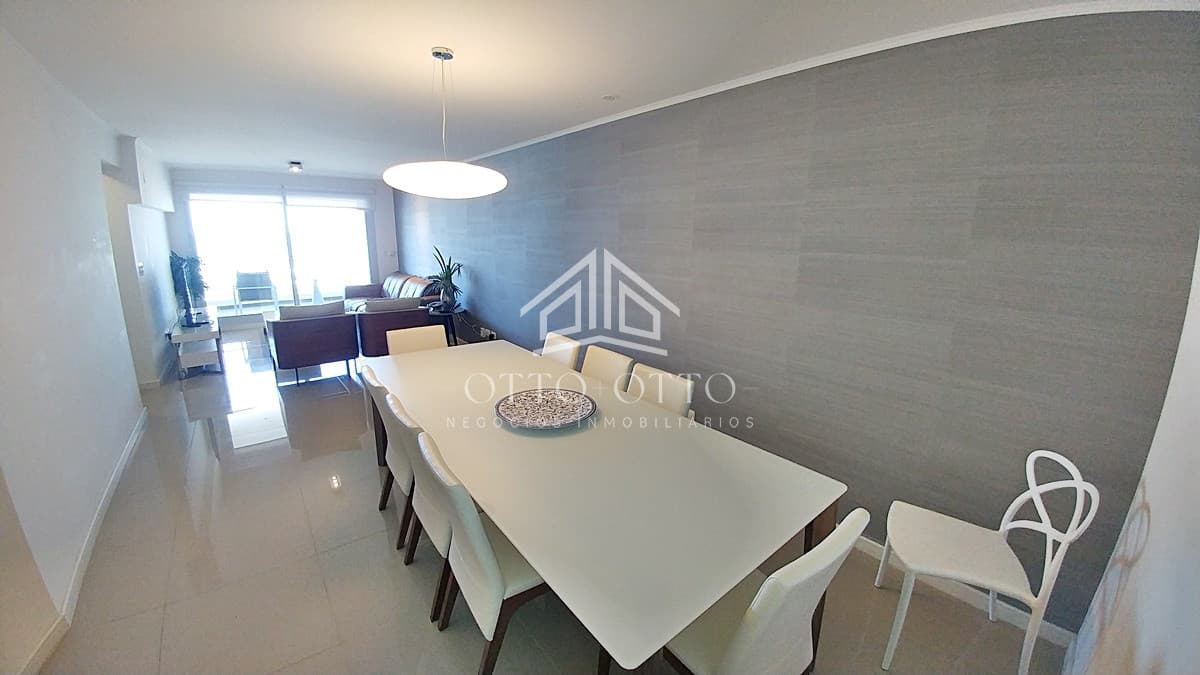 Apartamento de 3 dormitorios en Punta del Este
