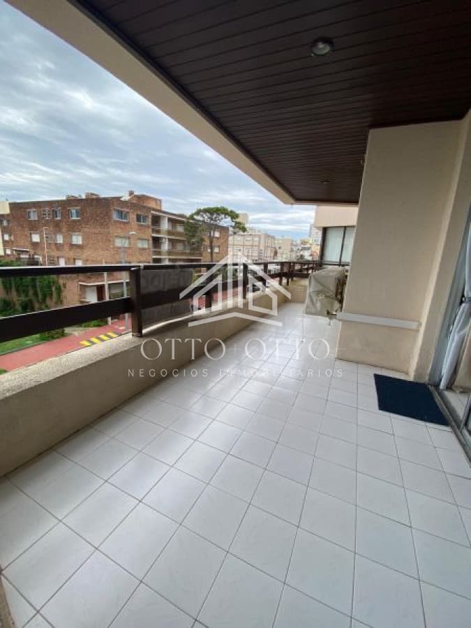 Apartamento en venta Peninsula 2 dormitorios