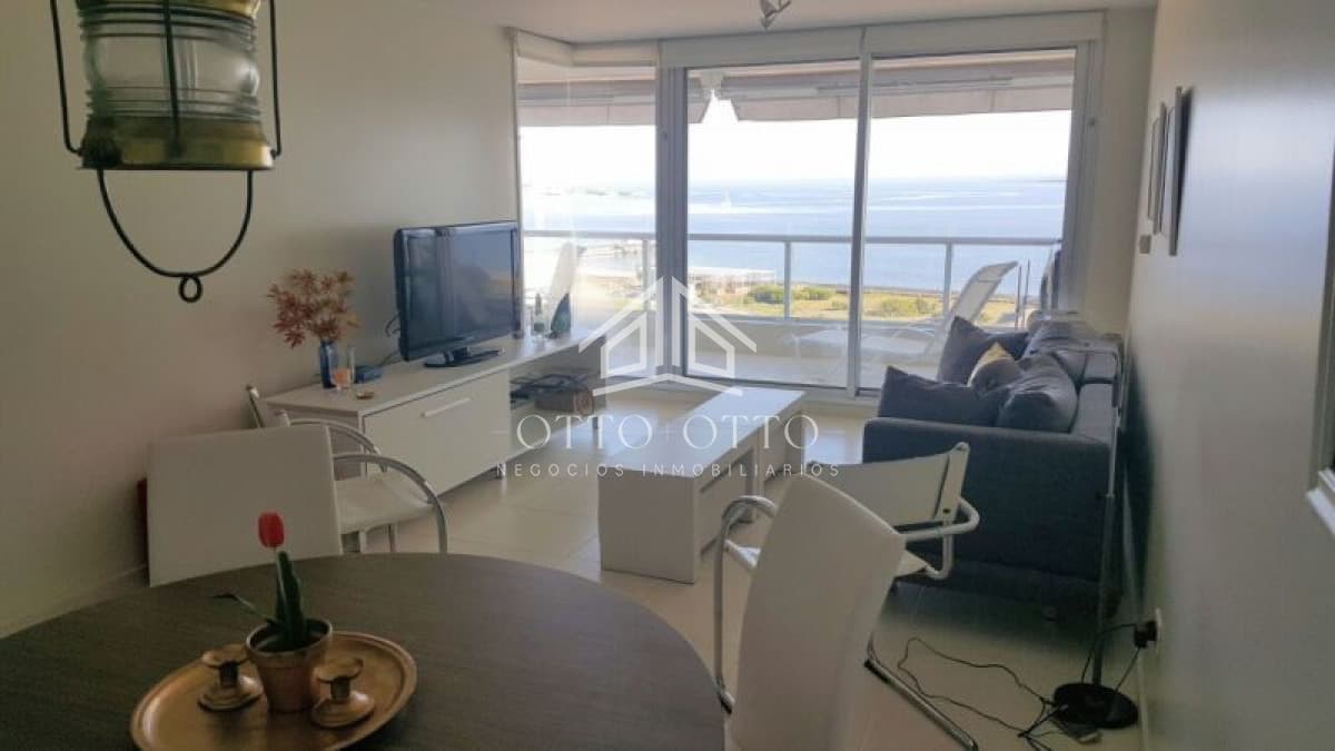 Apartamento en venta Playa Mansa 2 dormitorios