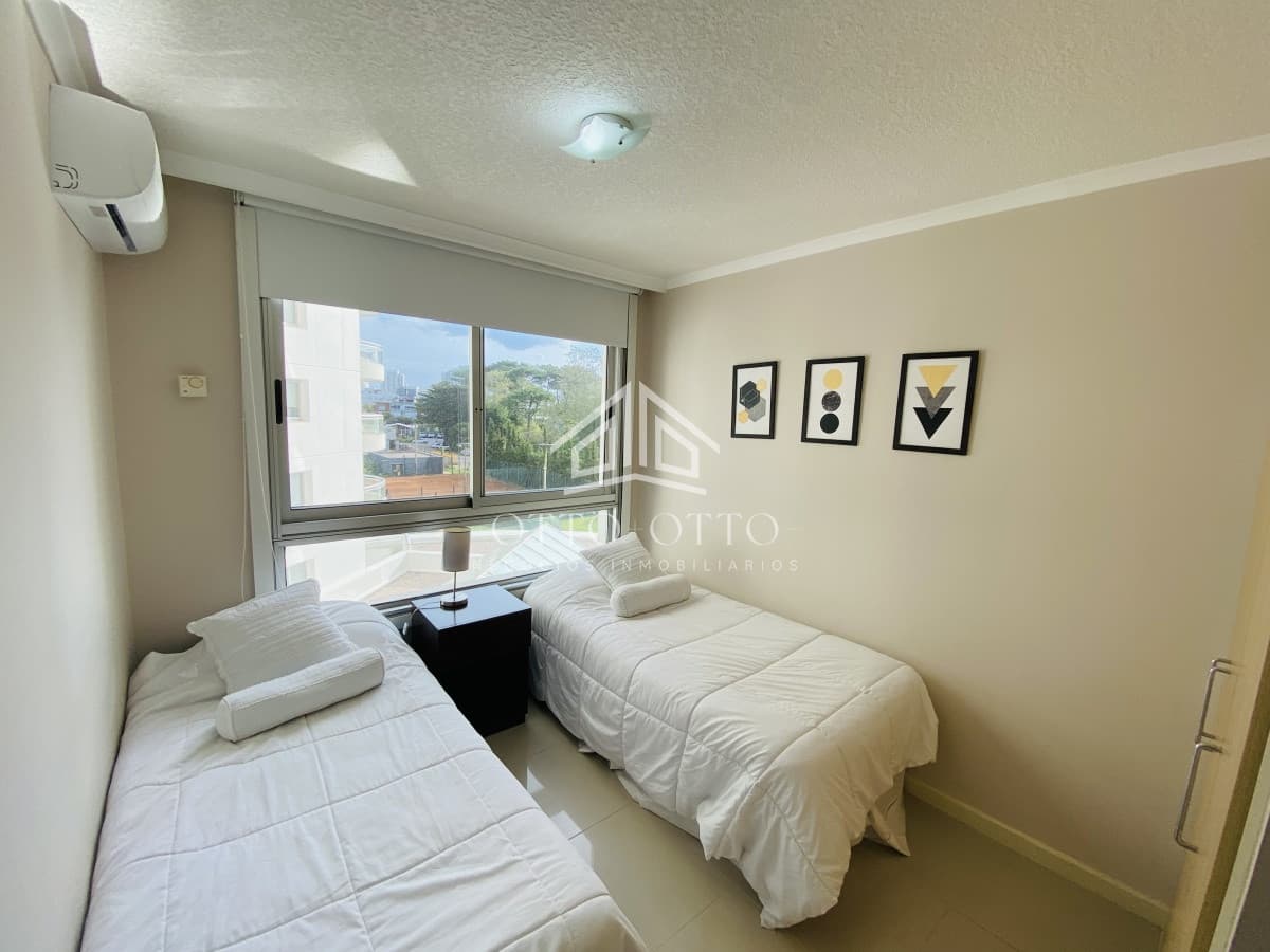 apartamento de 3 dormitorios y dependencia de servicio