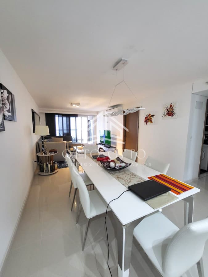 Apartamento en venta, 4 dormitorios en playa brava punta del este