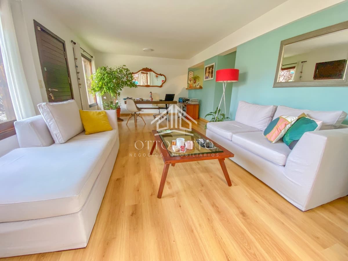 Casa en venta Altos De Pinares 3 dormitorios